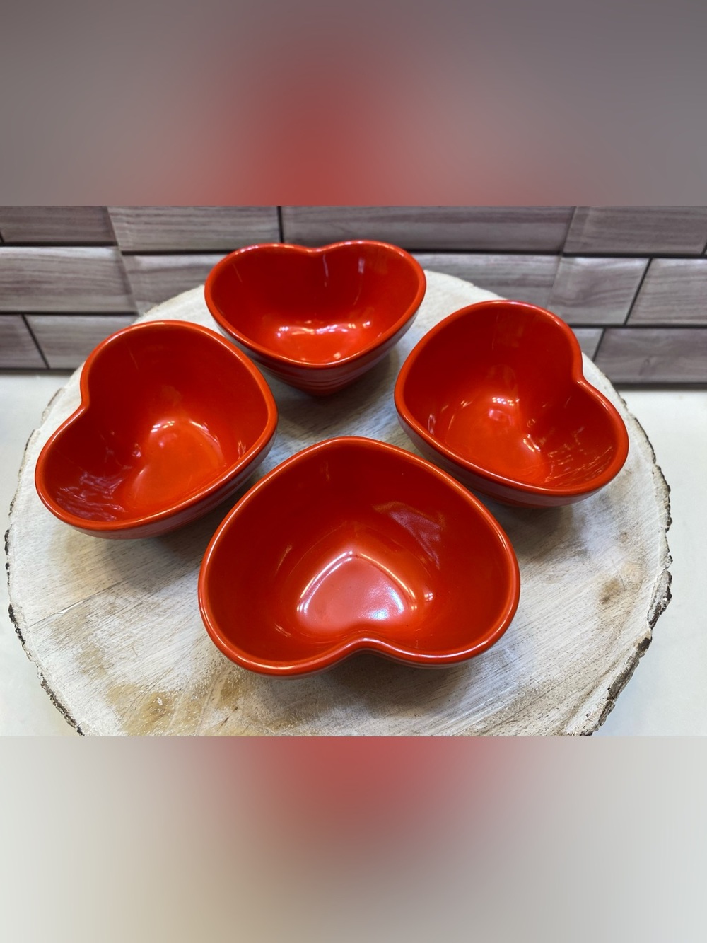 Le Creuset ❤️Mini Heart Bowls Set of 4 Cerise New in Box